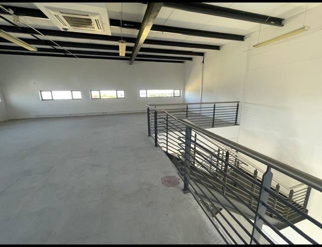 236M² RETAIL TO LET IN BRYANSTON